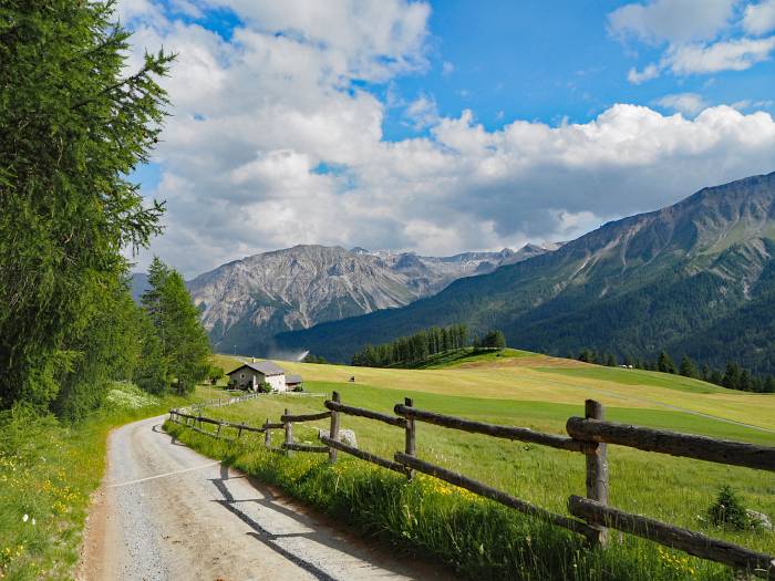 MTB Transalp vom Allgäu zum und um den Gardasee, Abfahrt nach Lü