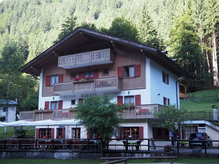 MTB Transalp vom Allgäu zum und um den Gardasee, Albergo Brenta im Val Algone