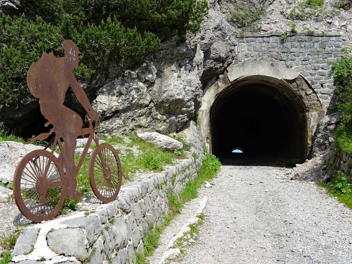 MTB 7-Seen-Cross / Transalp vom Unterallgäu zum Lago Maggiore und zum Gardasee, Am Tremalzo Scheiteltunnel