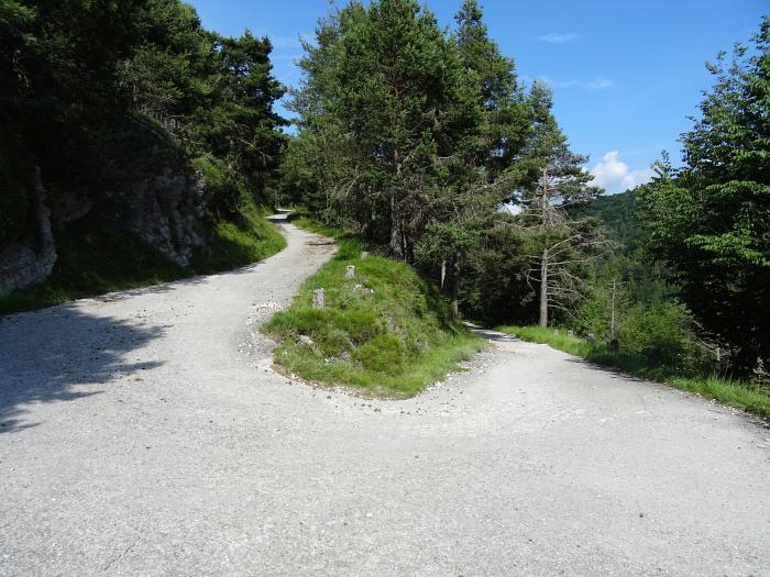 MTB 7-Seen-Cross / Transalp vom Unterallgäu zum Lago Maggiore und zum Gardasee, Abfahrt am Tremalzo