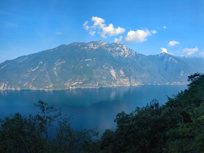 MTB 7-Seen-Cross / Transalp vom Unterallgäu zum Lago Maggiore und zum Gardasee, Blick zum Gardasee
